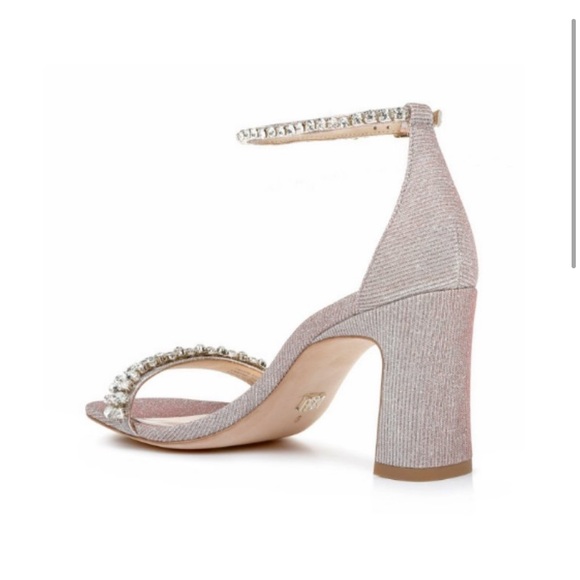 Badgley Mischka Women's Harriet Heeled Rose Sandal 7 - Picture 4 of 11